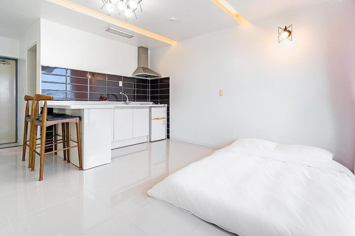 Room 8 of 73