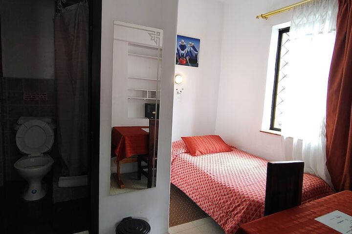 Room 22 of 43