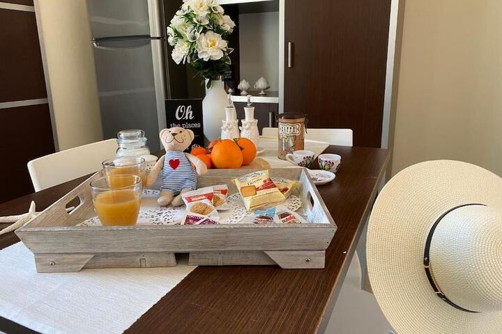 Room 4 of 20