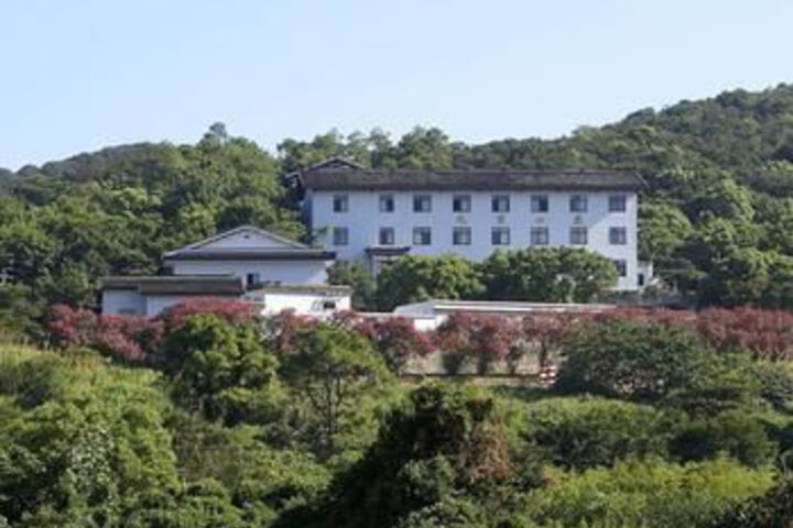 Hotel 7 of 54