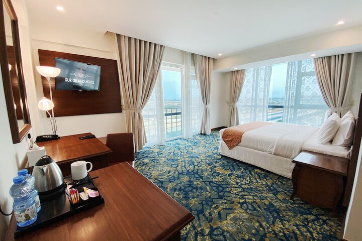 Room 10 of 37