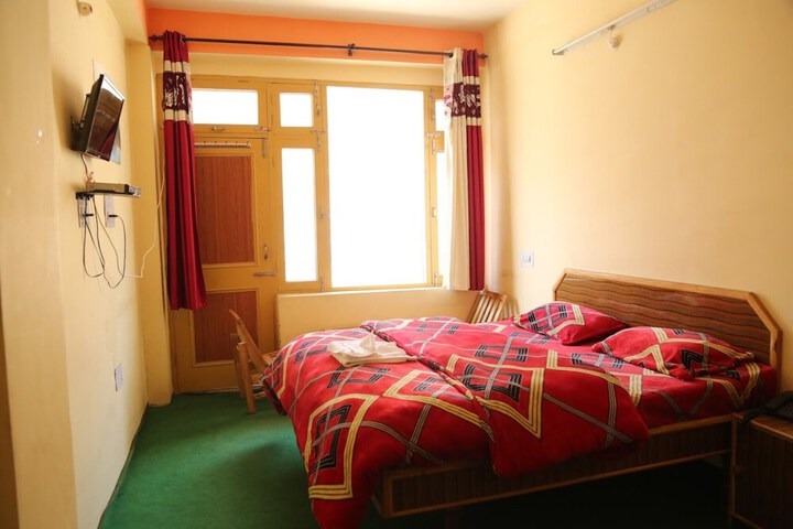 Room 7 of 20