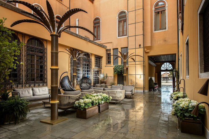 Image of Palazzo Veneziano