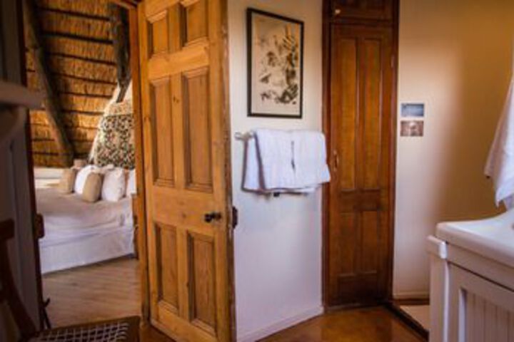Room 4 of 25
