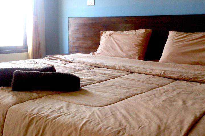 Room 8 of 37