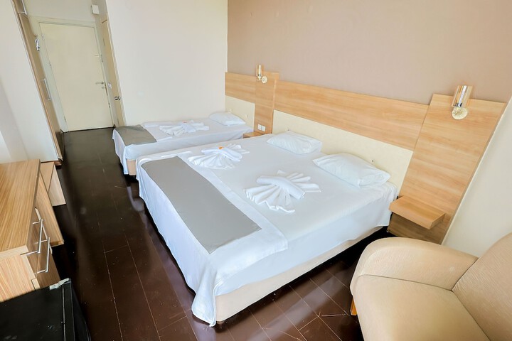 Room 22 of 27
