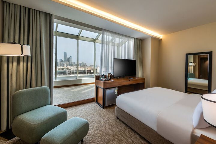 Room 12 of 50