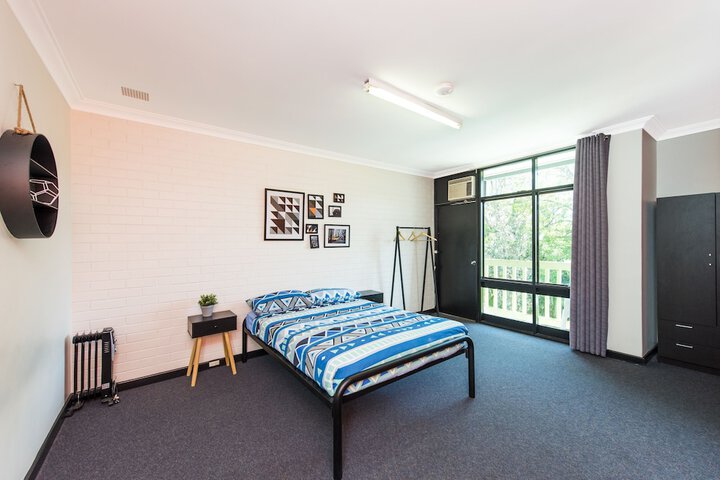 Room 20 of 49