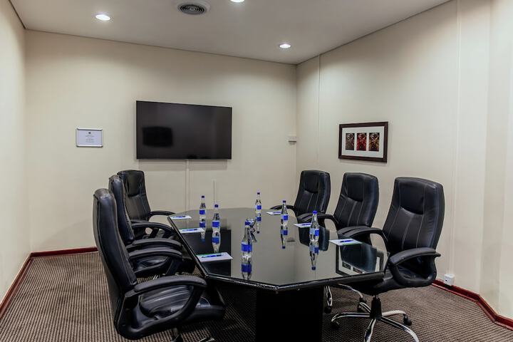 Ballroom/Hall 104 of 120