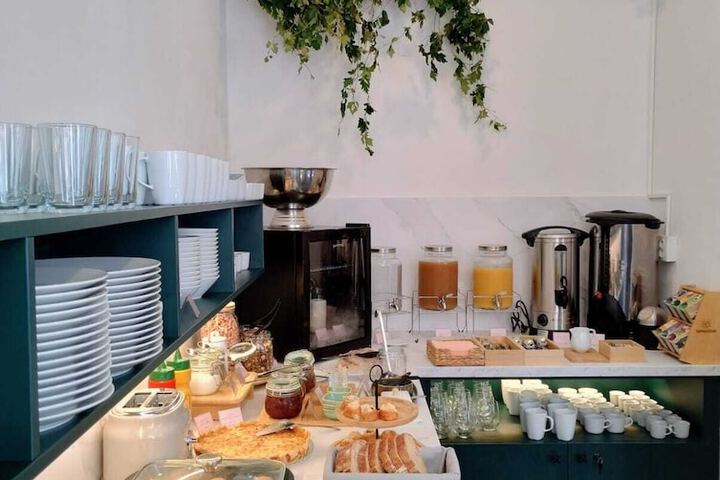 Breakfast/Coffee Service 33 of 37