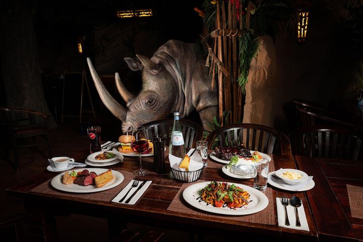 Dining Photos