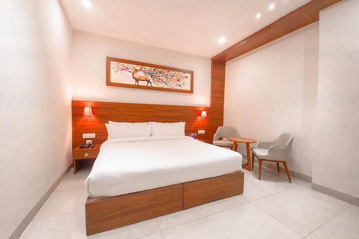 Room 16 of 30