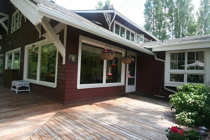 Sundeck 84 of 90