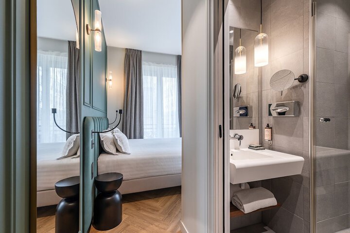 Room 2 of 26
