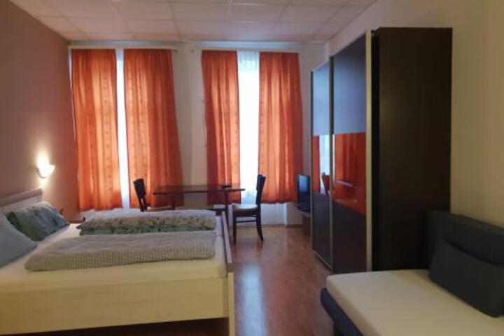 Room 12 of 12