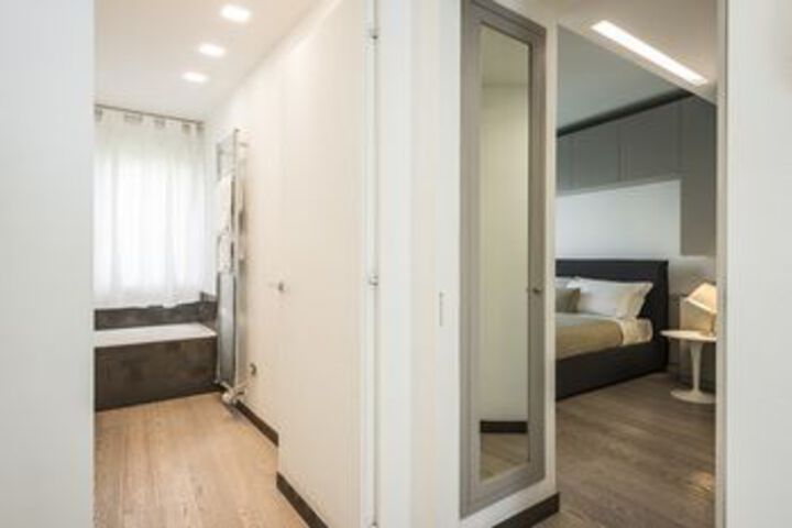Room 8 of 47