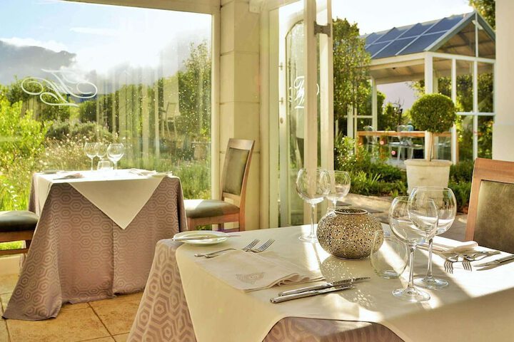 Dining 240 of 517