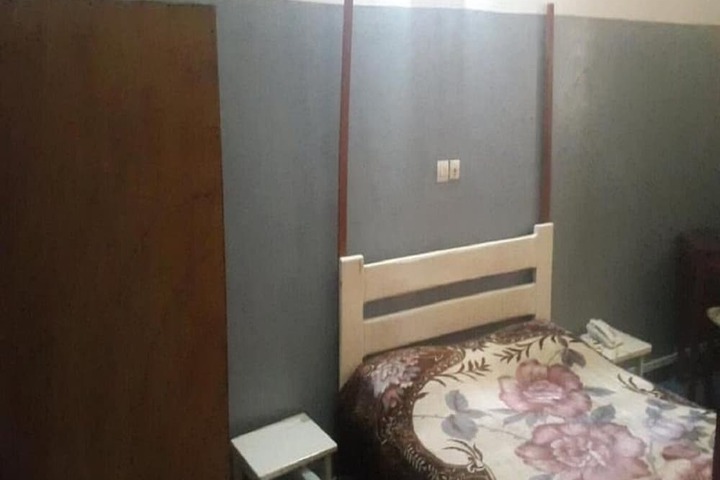 Room 5 of 41