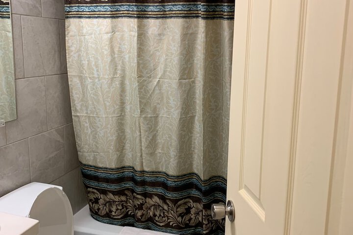 Room 8 of 31