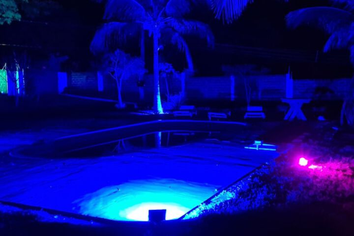 Pool 37 of 53