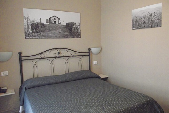 Room 21 of 114