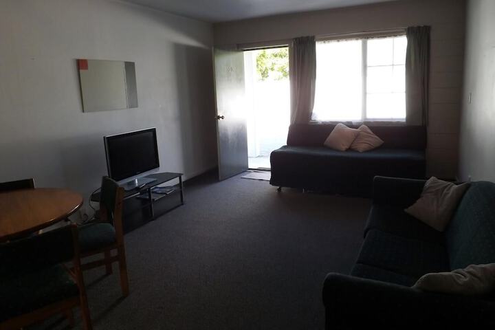Room 27 of 48