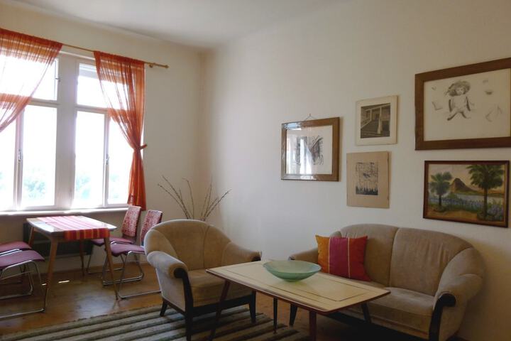 Room 19 of 108