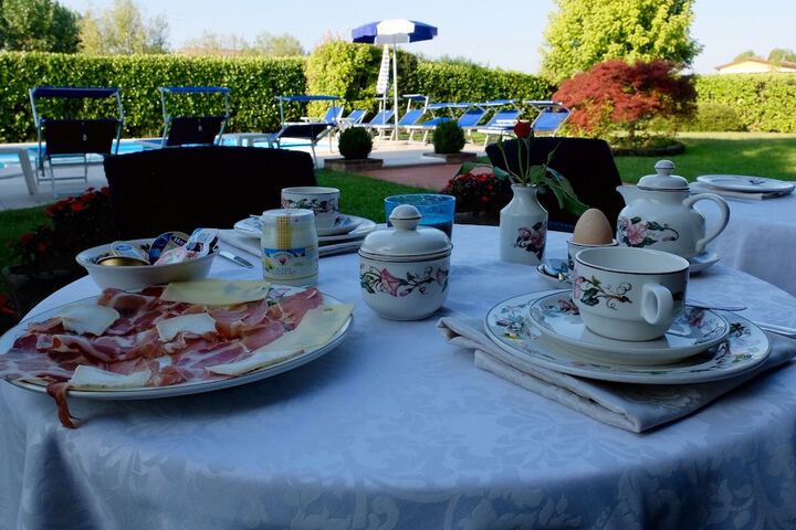 Terrace/Patio 9 of 35