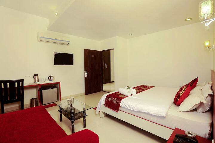 Room 7 of 37