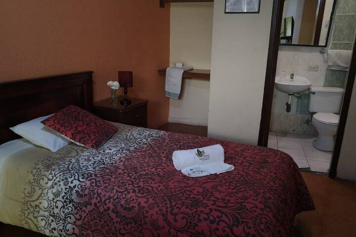 Room 16 of 18