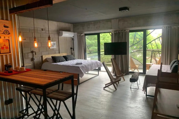 Room 5 of 19