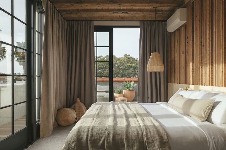 Room 14 of 59