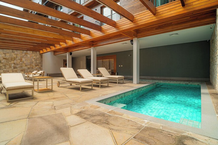 Pool 35 of 47
