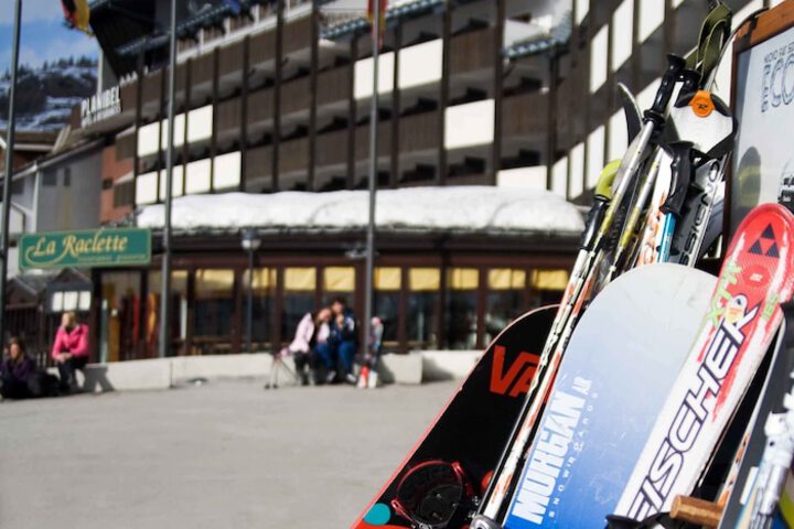 Snow and ski sports