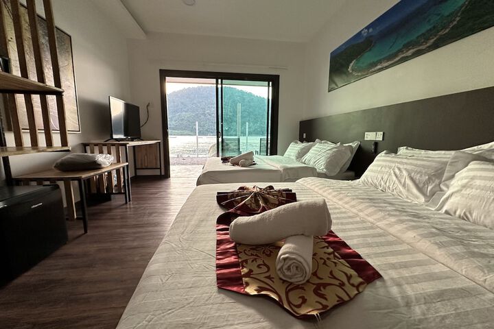 Room 15 of 163