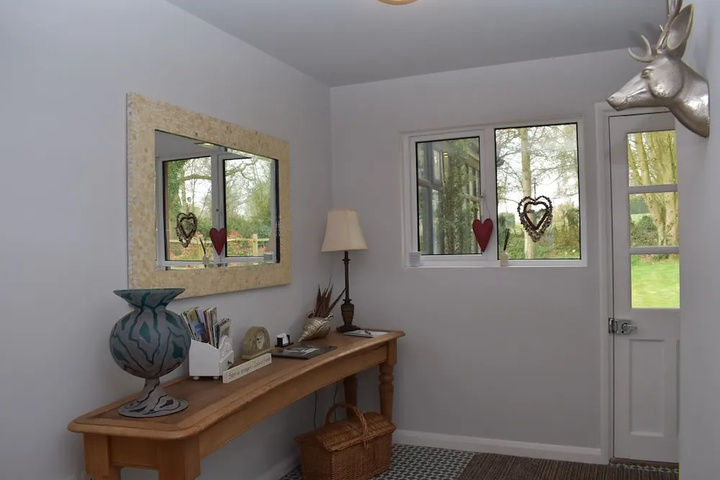 Room 2 of 18