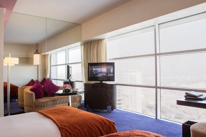 Room 18 of 131