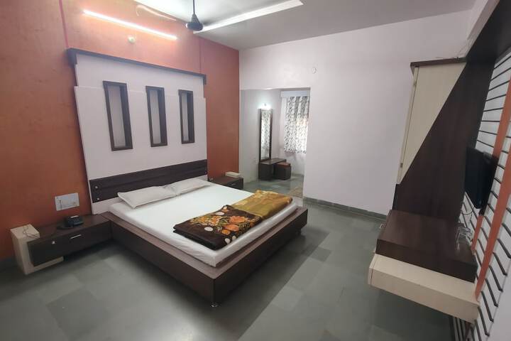 Room 29 of 38