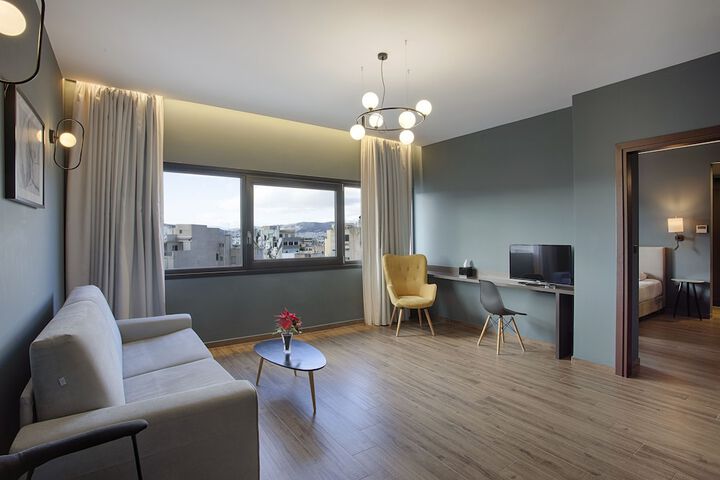 Room 26 of 39