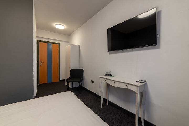 Room 61 of 112