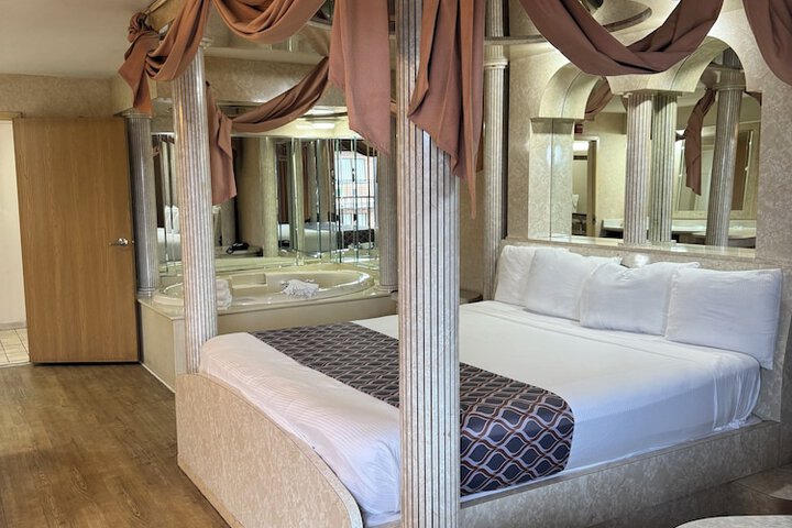 Room 37 of 52