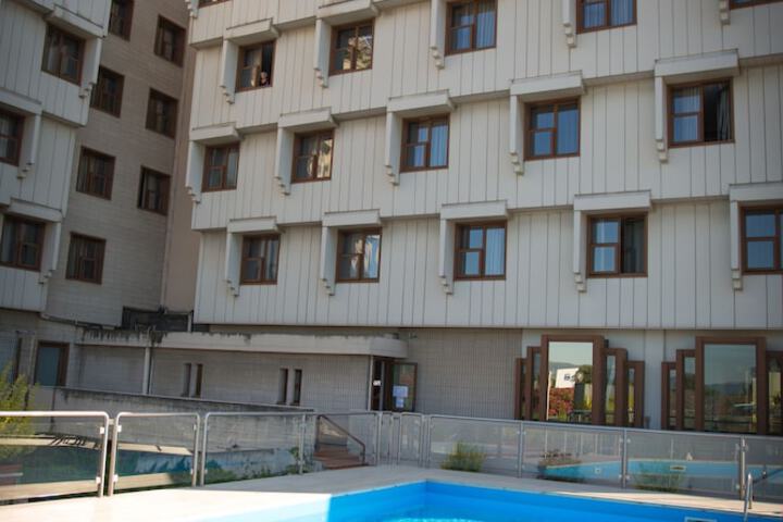 Pool 47 of 69