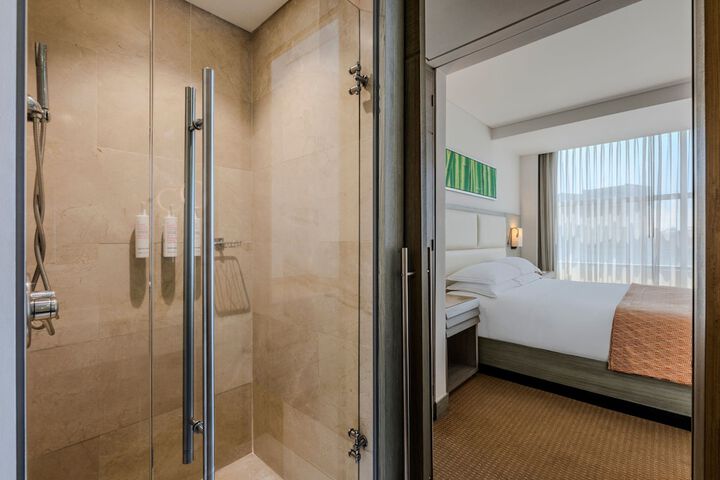 Room 14 of 151