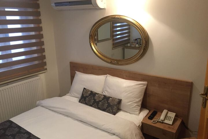 Room 29 of 62