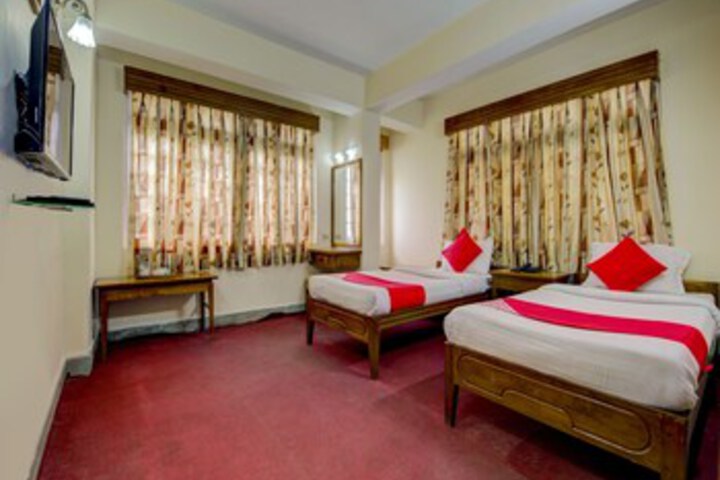 Room 14 of 18