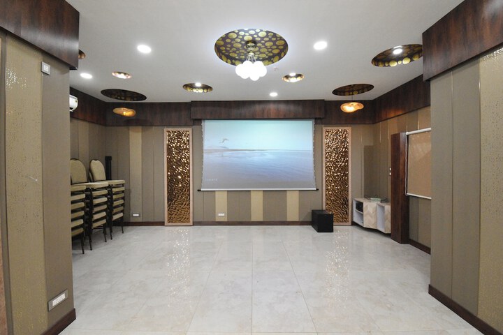 Room 54 of 136