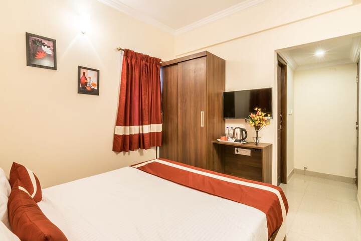 Room 9 of 31