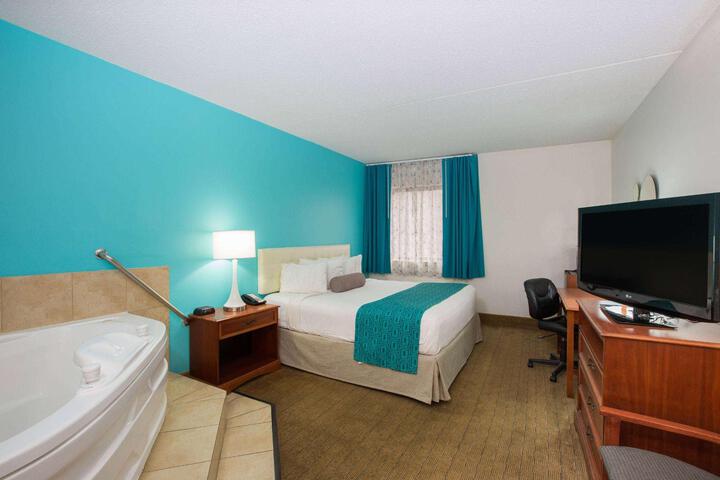 1 King Bed Mobility Accessible (8 of 11)