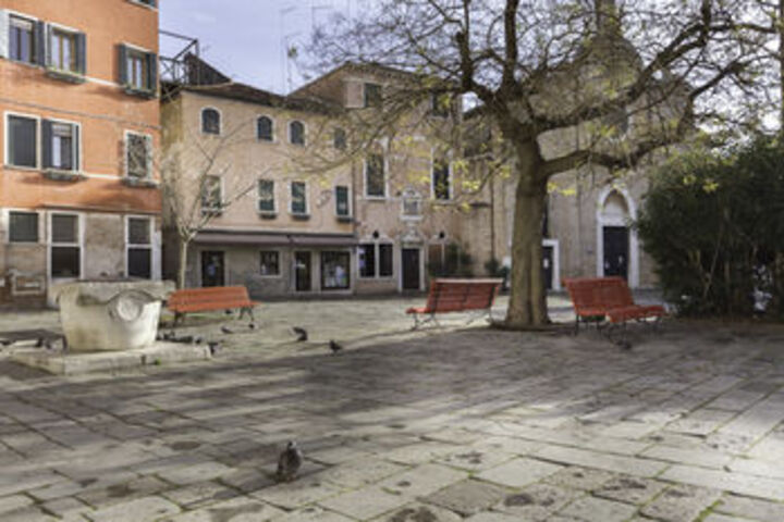Room 494 of 871