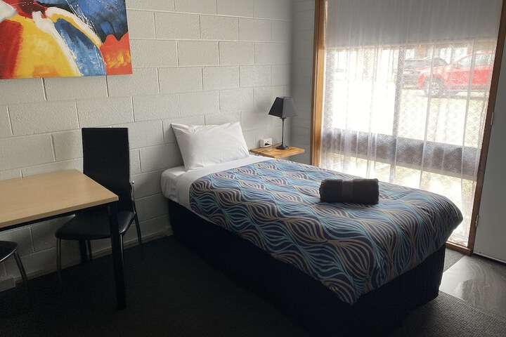 Room 12 of 43